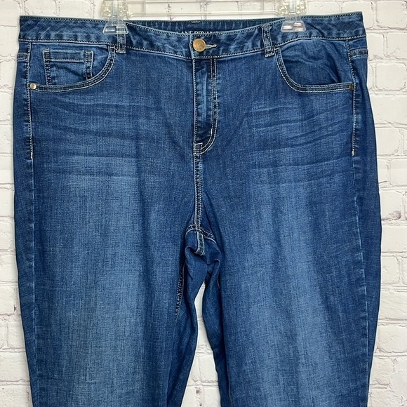 Lane Bryant Genius Fit Bootcut Jeans - Picture 2 of 15